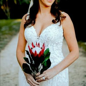 Martina Liana 905 dress. Worn for pictures only. No major alterations.